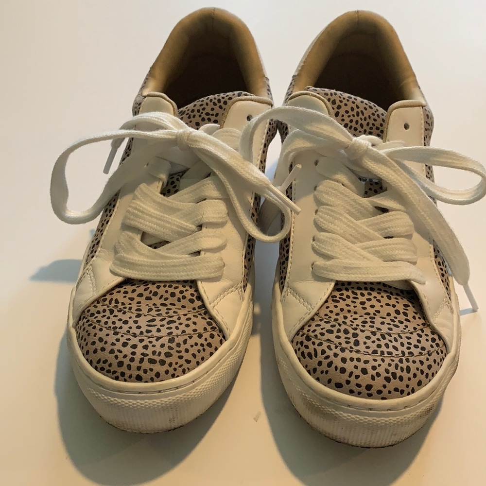 Universal Thread Sneakers